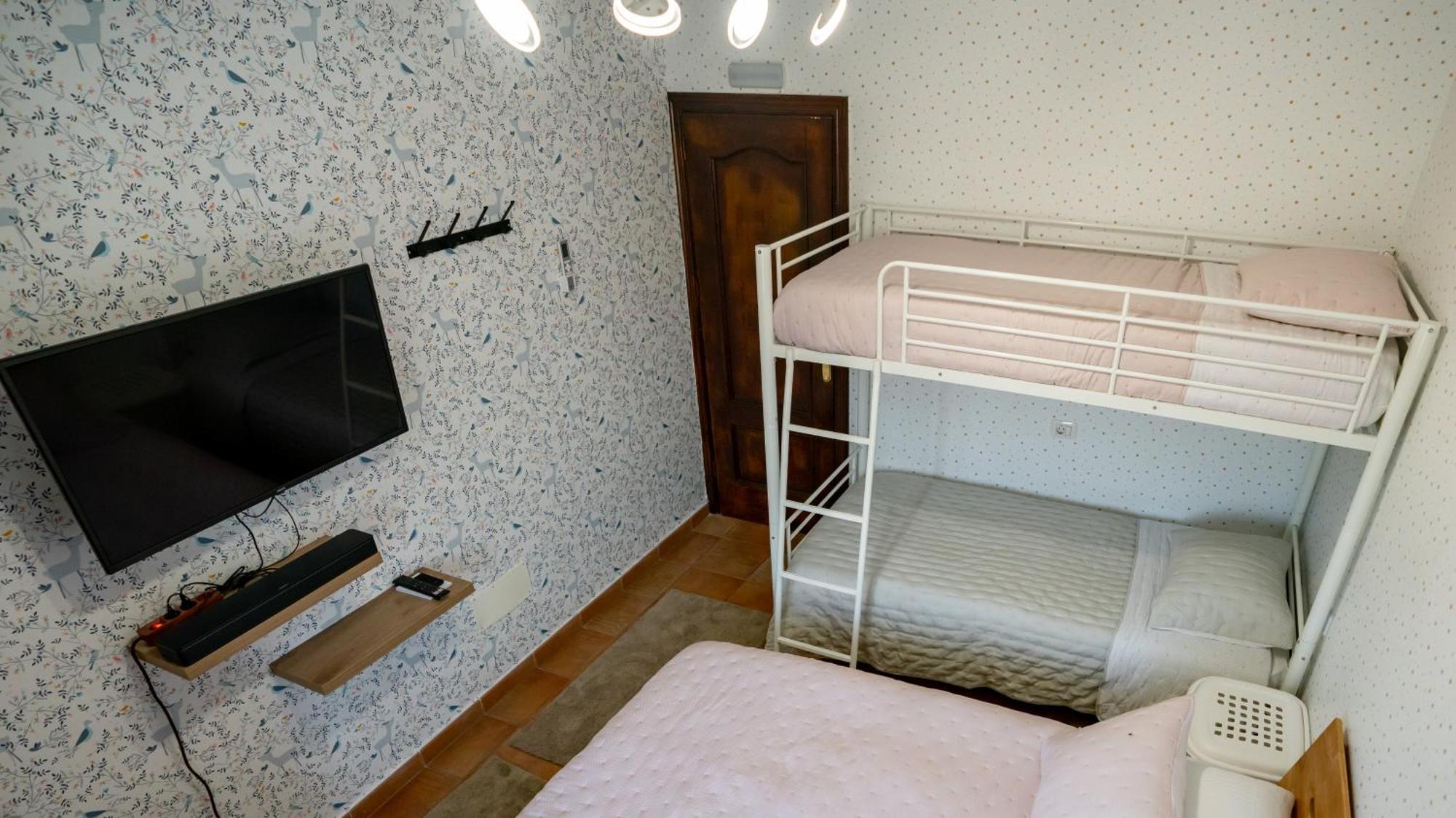 Casa Julio - Alcala Complete Coastal Retreat - Entire Apartment - 3 Min Walk From The Ocean - Shared Entrance With Host Exteriör bild
