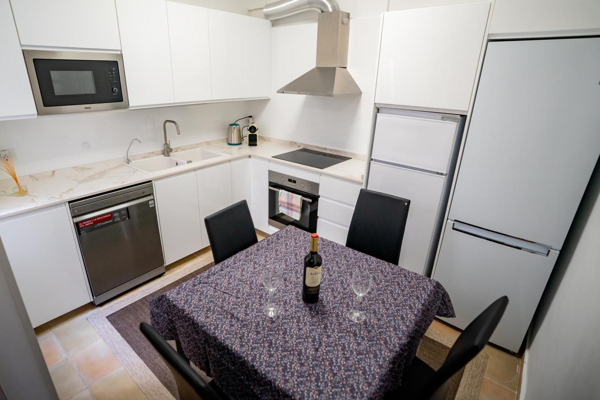 Casa Julio - Alcala Complete Coastal Retreat - Entire Apartment - 3 Min Walk From The Ocean - Shared Entrance With Host Exteriör bild