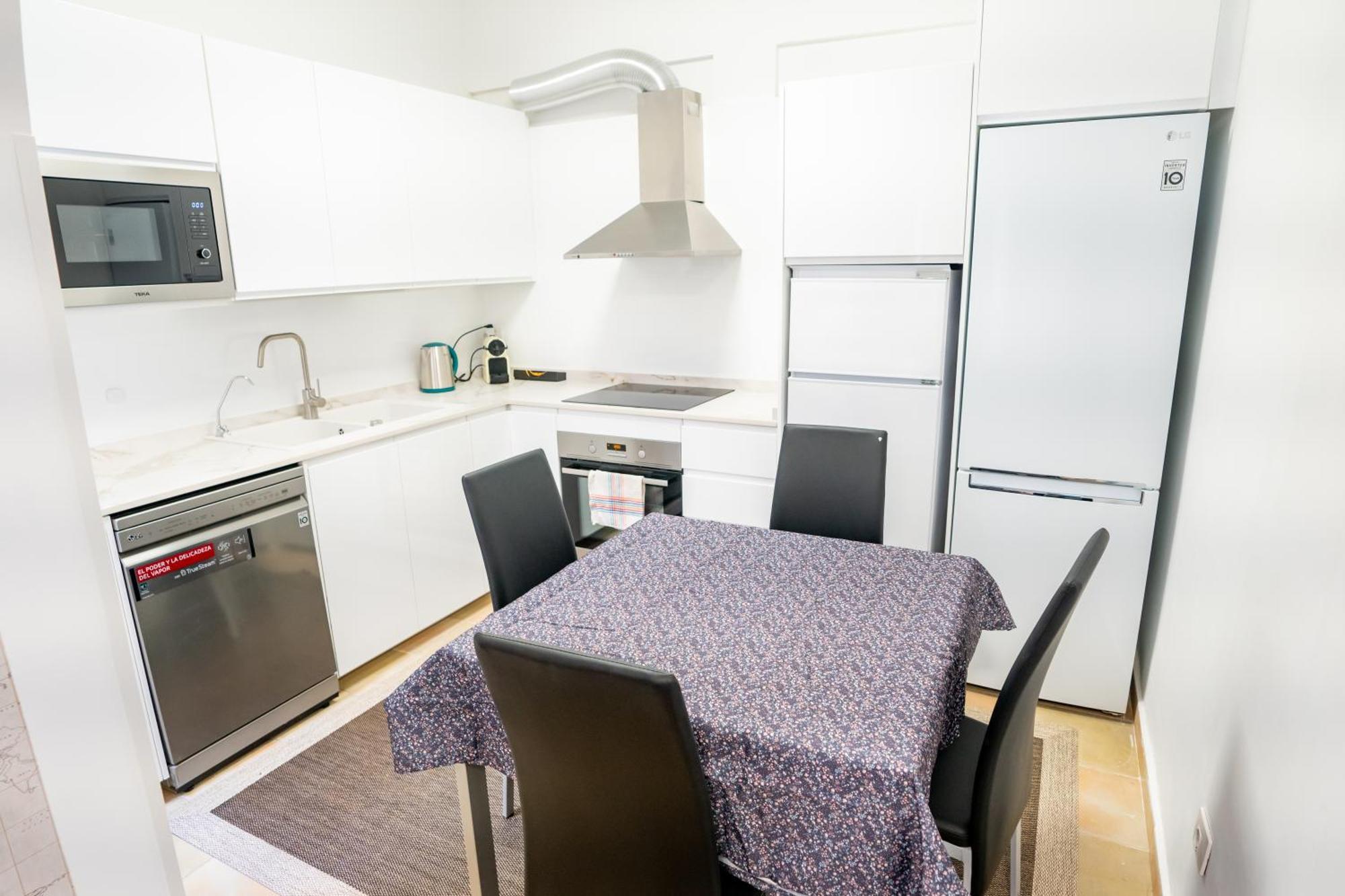 Casa Julio - Alcala Complete Coastal Retreat - Entire Apartment - 3 Min Walk From The Ocean - Shared Entrance With Host Exteriör bild